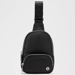 BNWT Lululemon Everywhere Sling Bag Small 2L, Black